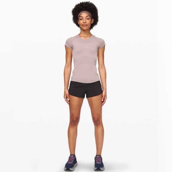 Lululemon Speed Up Shorts Black Lined 2.5" Women's Size 8 Athletic Fitness Gym - Picture 3 of 13